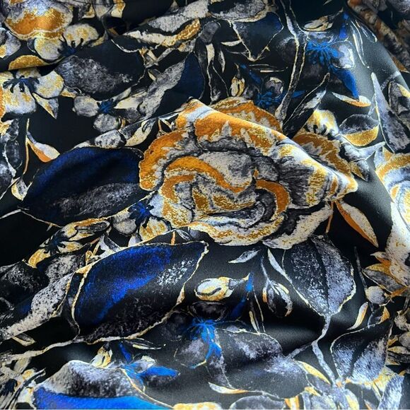 Black Velvet Jacket (M) - Picture 7 of 8